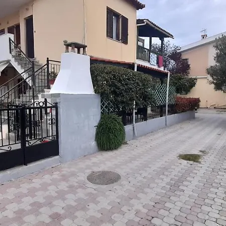 Helen's House