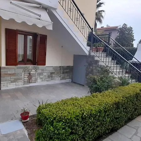 Helen's House Дом отдыха